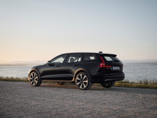 Volvo V60 Cross Country 2025 