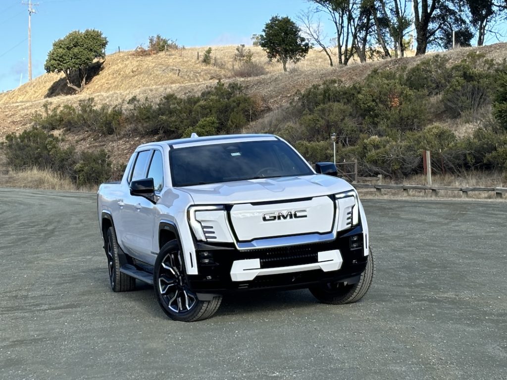 GMC Sierra Denali EV 2025