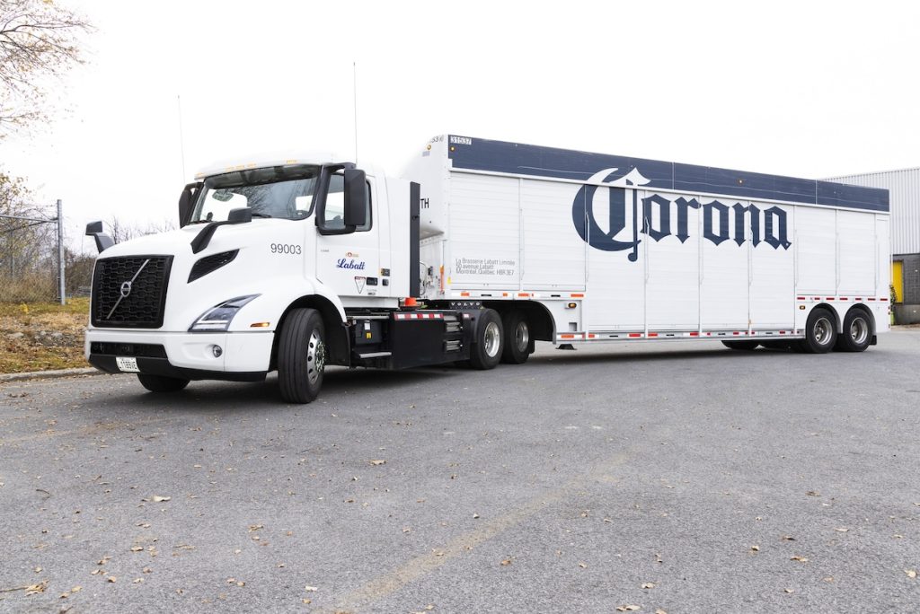 La brasserie Labatt investit 5,47 millions pour des camions électriques