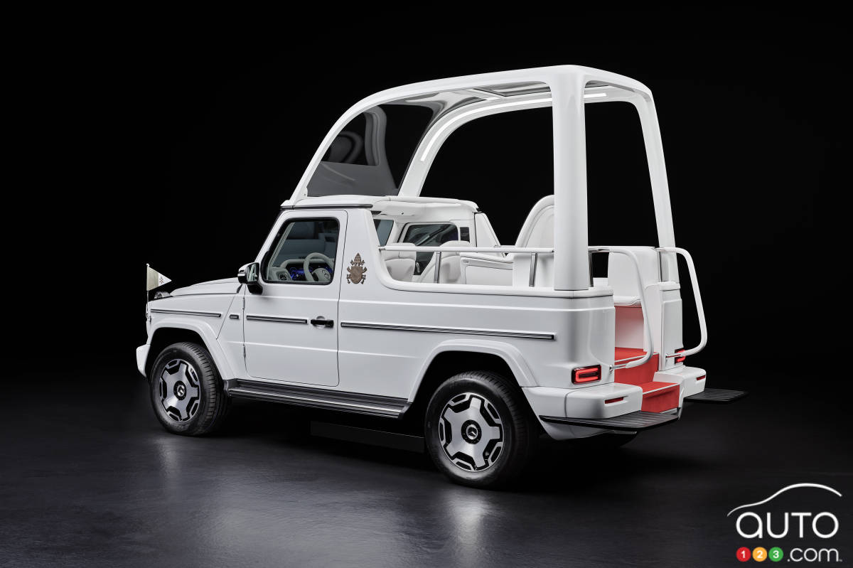 Mercedes-Benz livre la première papemobile électrique au Vatican