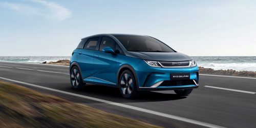 Vers une parité des prix pour les véhicules à essence et électrique en 2026