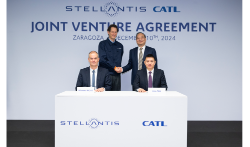 Stellantis et CATL investiront 6,1 milliards  dans une usine de batteries en Espagne