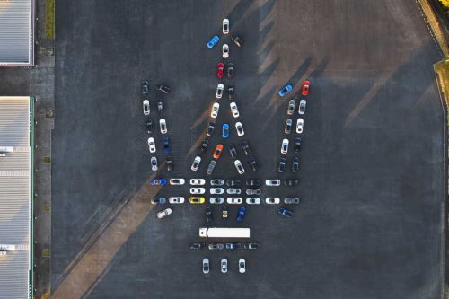 Des passionnés de partout sur la planète célèbrent les 110 ans de Maserati.