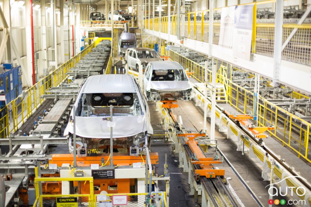 Tarifs : les ventes de voitures neuves pourraient diminuer de 25 % au Canada