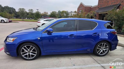 Il parcourt 1,6 million de kilomètres en 10 ans avec sa Lexus CT200h 2014