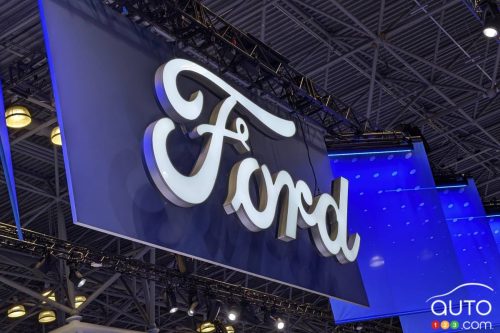 Ford abolit 350 postes dans ses équipes de développement de logiciels