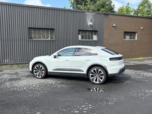Porsche Macan EV 4S