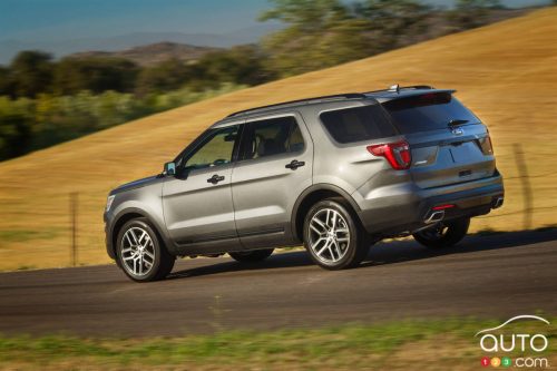 Ford rappelle 515 000 Explorer 2016-2017 pour une moulure qui peut se détacher du véhicule