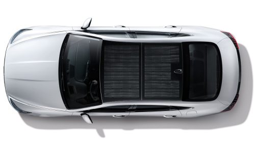 Des toits solaires qui promettent d’améliorer l’autonomie des VÉs
