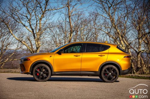 Tarifs : Stellantis suspend la production du Dodge Hornet 2026