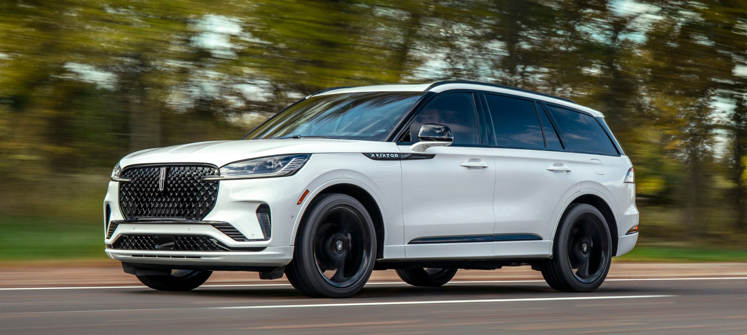 Ford rappelle 23 111 Lincoln Aviator pour un problème avec les vitres