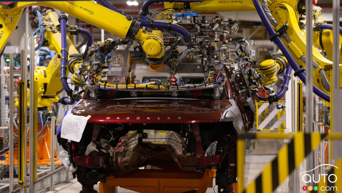 Une pénurie d’aluminium affecte la production chez Stellantis