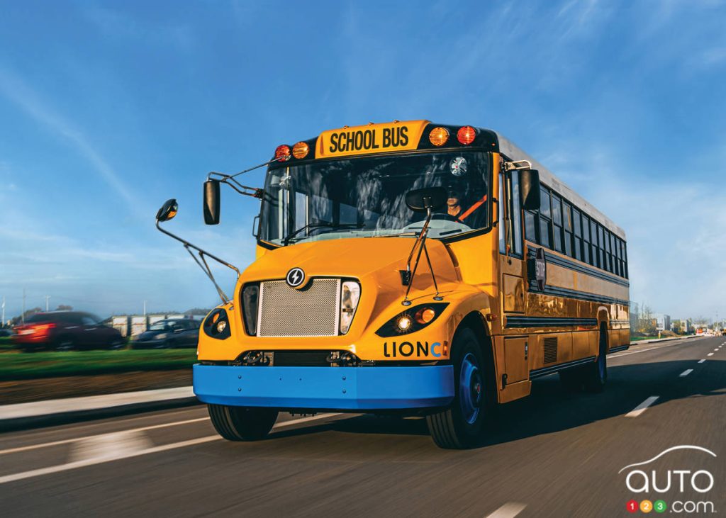 Lion Électrique annule ses garanties d&rsquo;autobus scolaire aux États-Unis