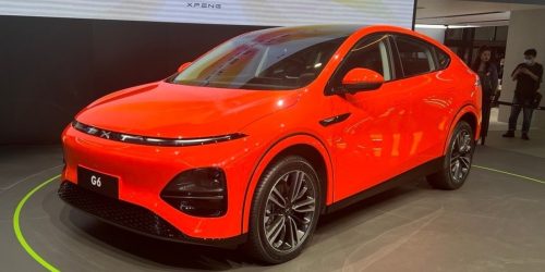 Xpeng affirme que sa technologie de conduite autonome surpasse celle de Tesla