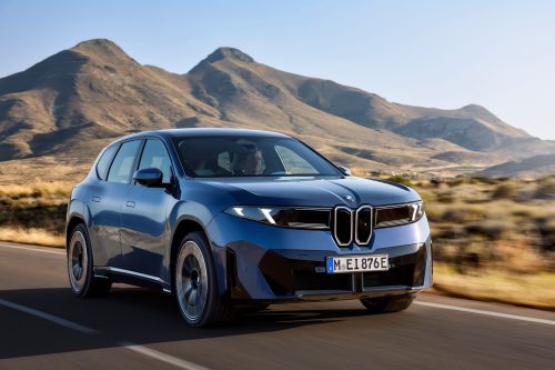 BMW iX3 à 75 900 $ pour 698 km d&rsquo;autonomie