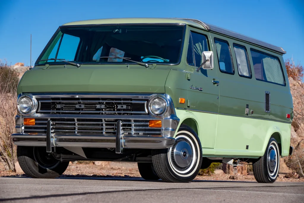 Ford Econoline E-200 1972 à vendre