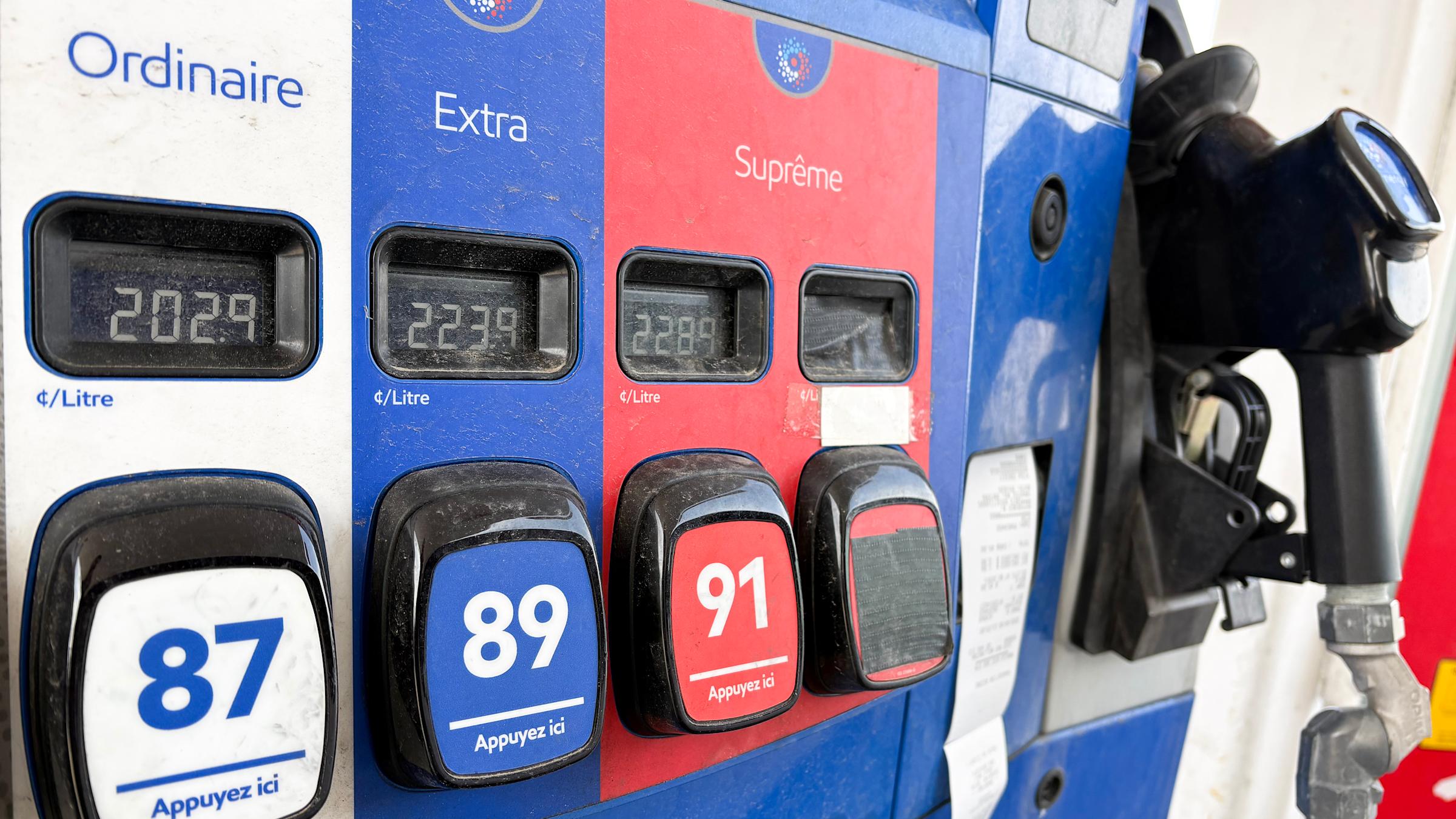 Le Canada débourse 2,4 milliards $ pour freiner la flambée des prix de l’essence