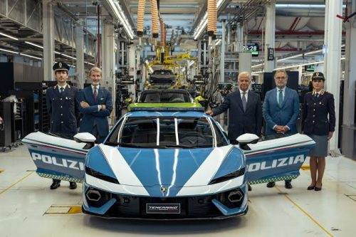 La police italienne reçoit une Lamborghini Temerario de 907 chevaux