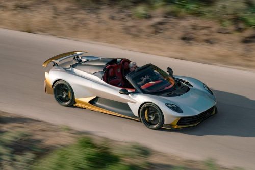 Aston-Martin présente la Valhalla spider et ses 1064 chevaux.