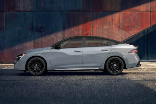 La Nissan Sentra 2027 est plus chic à Minuit